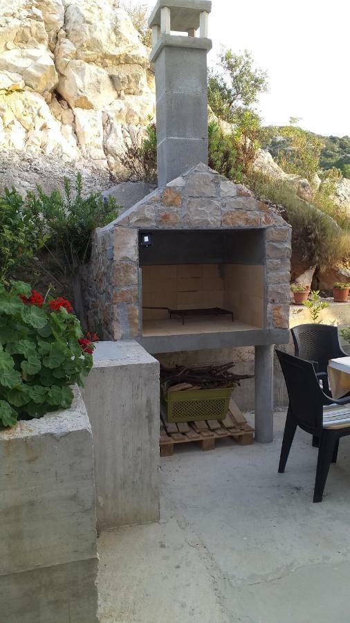 Apartment Zaklopatica Lastovo Esterno foto