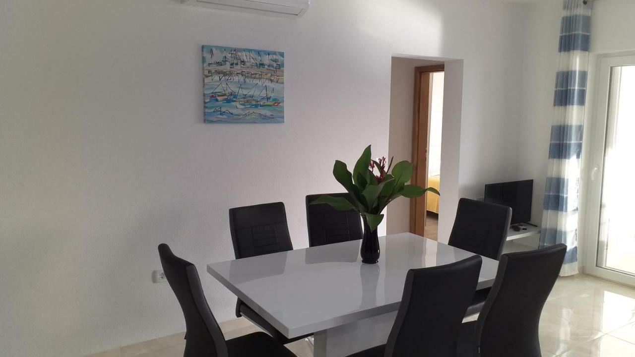 Apartment Zaklopatica Lastovo Esterno foto